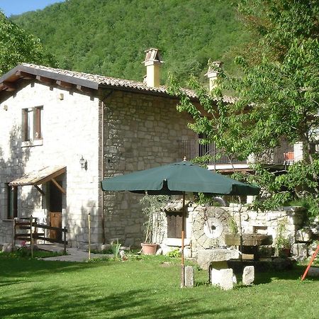 La Mola Maringalli Guest House Cascia Exterior photo
