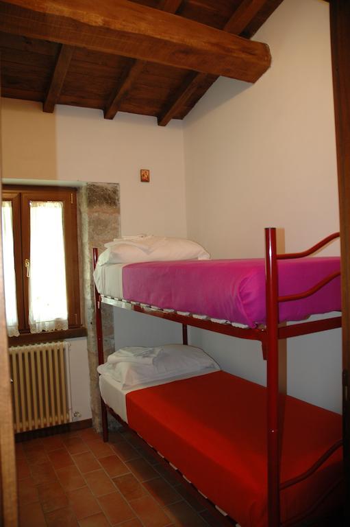 La Mola Maringalli Guest House Cascia Room photo